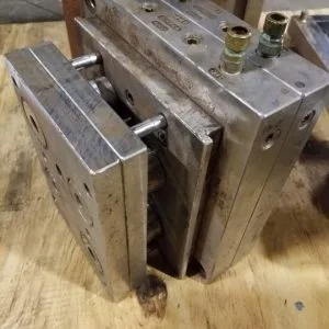 USED 1990 MASTER PRECISION MOLD TECHNOLOGY STEP CHIP MOLD