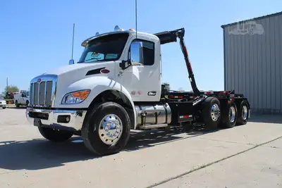 New | in-Stock 2027 PETERBILT 548 Rolloff Trucks Texas US | Roll Off Truck World #1492012
