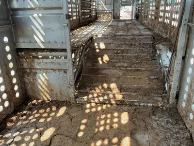 Used 2007 MERRITT 53' ALUMINUM LIVESTOCK Agricultural Trailers Michigan US | Miedema Asset Management Group #1328961