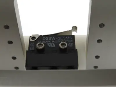 USED Omron D2SW-3L3MS