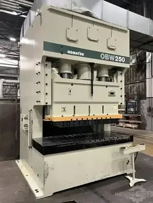 USED 2000 KOMATSU OBW-250