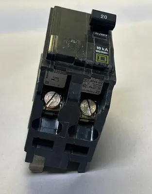 Used SQUARE D QOB220 Switchgears Ohio US | Surplus Asset Holdings #1245306