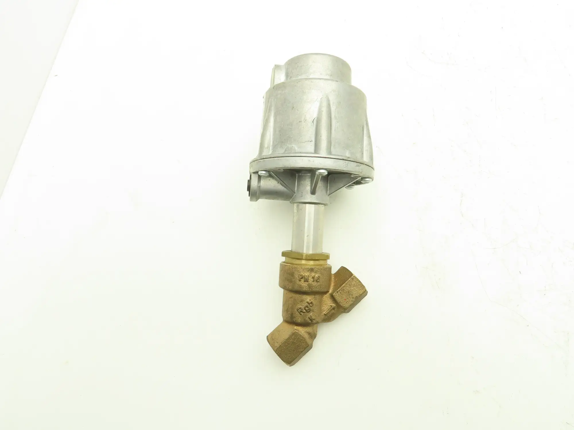 GEMU 514 15D31 9 52 1 Pneumatically Operated Angular Seat Globe Valve 1/2"NPT NO