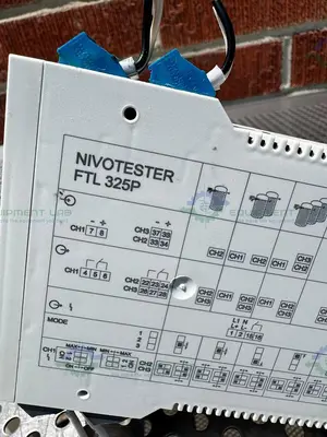 Used ENDRESS + HAUSER NIVOTESTER FTL 325P-O3E3 VIBRONIC POINT LEVEL DETECTOR Electronics & Components California US | Equipment Lab #1271600