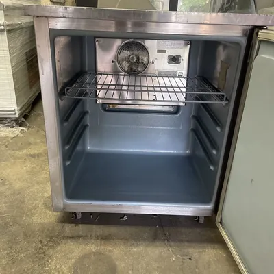 174-0055 Delfield 27” Undercounter Self Contained Cooler