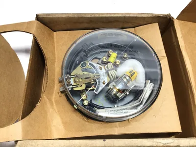 Mercoid Control DA-23-103-103 Pressure Switch 120/240V AC/DC 10/5A 1/2-1/3HP