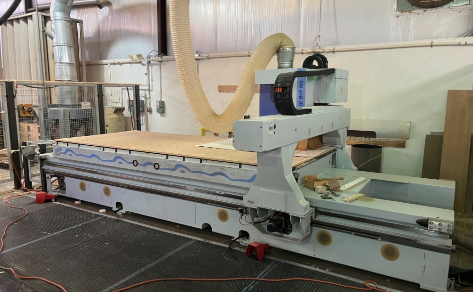 Weeke BHP 200-CNC Machine Center with NESTING Table