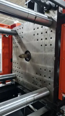 2020 CHEN HSONG EM320-PET Injection Molding Horizontal/Vertical | Machinery Network (4)