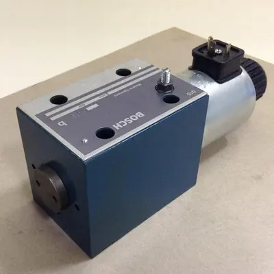 USED BOSCH 0 810 001 830