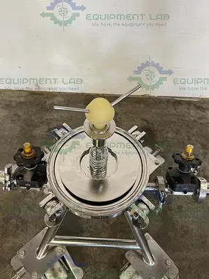 USED CUNO 8ZPB STAINLESS STEEL LENTICULAR FILTER HOUSING 150 PSI @ 300 °F