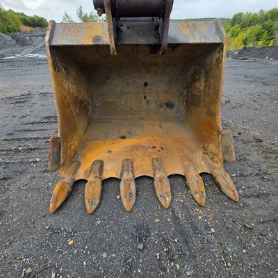 2000 KOMATSU PC400LC-6LM Excavator | Iron Listing (31)