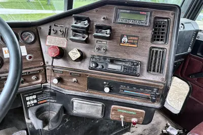 Used 1995 FREIGHTLINER FLD112 Flatbed Trucks Indiana US | Proxy Equipment #1378245