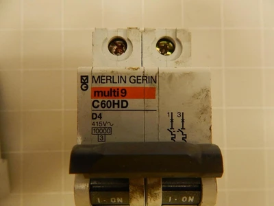 Used MERLIN GERIN _UNKNOWN_ Circuit Breakers Texas US | OCO Industrial #1676317