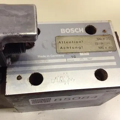 USED BOSCH 0 811 404 750