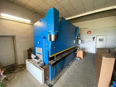 Used 2015 TOMÁŠEK HOL-250/4000 Press Brakes CZ | Amaron s.r.o. #1130264