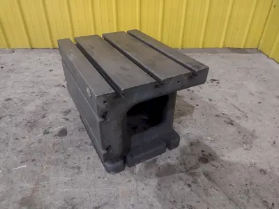 24" X 18" X 18" HIGH CARLTON BOX DRILL TABLE: STOCK #21963