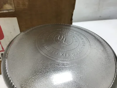 Glass Globe Listed fix fitting 36L I o-z Gedney VM44