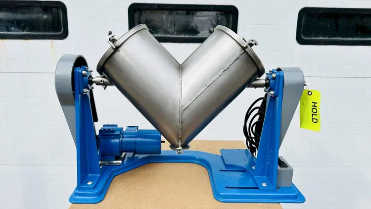 Used PATTERSON-KELLEY 8 QUART TABLEP-TOP LAB V-BLENDER Agitators, Blenders, Mixers Ohio US | Portage Packaging Systems, Inc. #394185