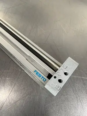 Festo DGC-18-320-G-PPV-A 532446J560 (2.6.5)