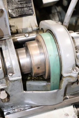 South Bend 10" x 19" Tool Room Lathe