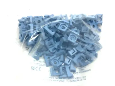 USED PANDUIT LIGHT BLUE METAL DETECTABLE NYLON CABLE TIE MOUNT