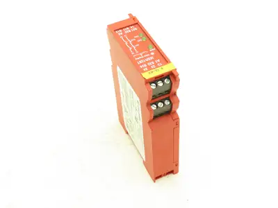Allen Bradley 440R-N23115 Guardmaster Safety Relay 24VDC MSR126T Ser A