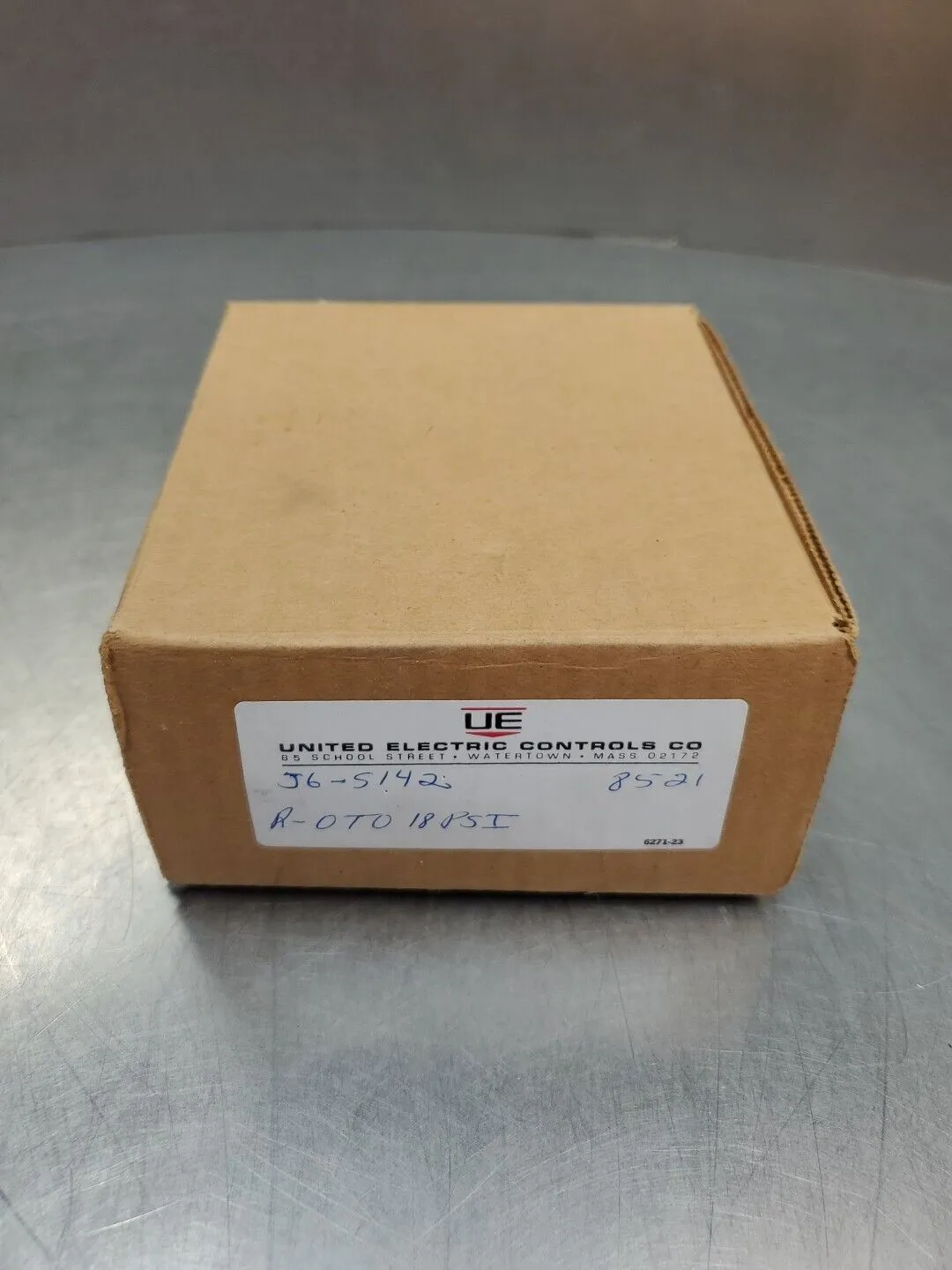 United Electric Controls J6-S142 Pressure Switch, 18PSI. 6E-11
