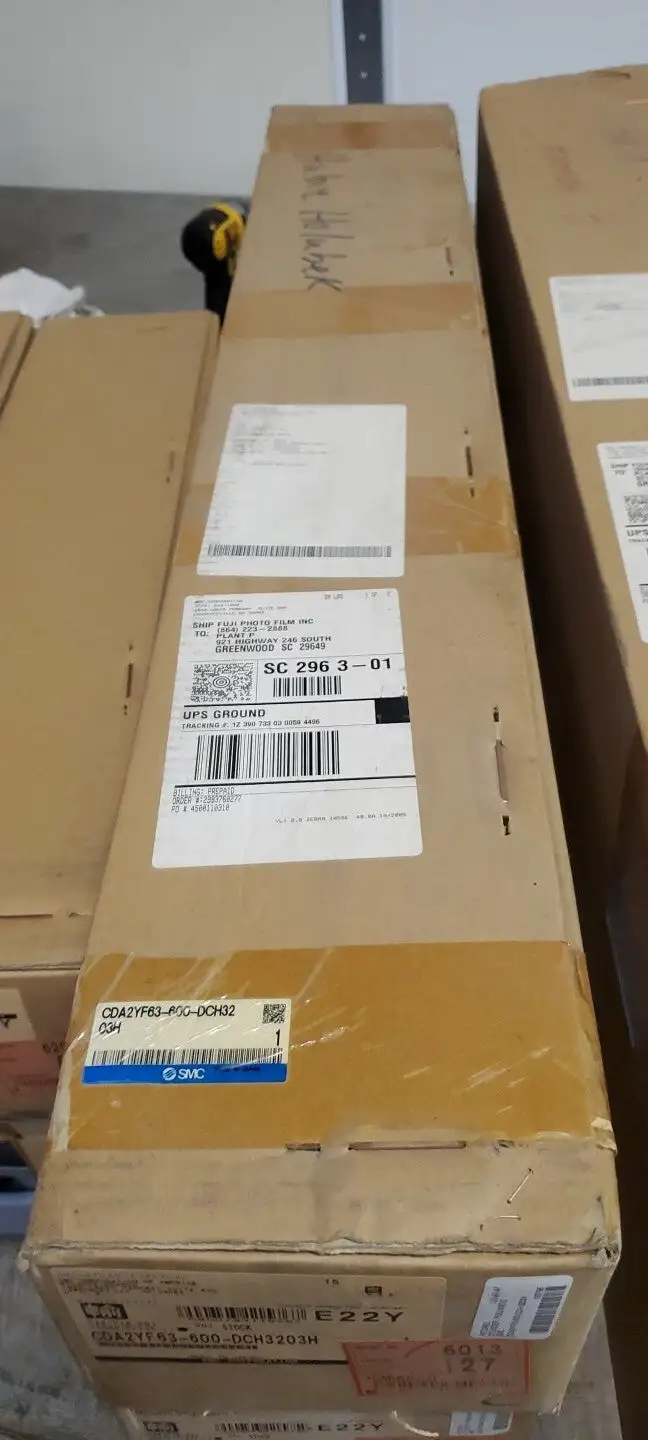 SMC CDA2YF63-600-DCH32 03H PNEUMATIC CYLINDER. 6F-3