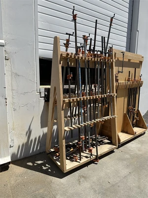 Used _UNKNOWN_ _UNKNOWN_ Woodworking Assembly Clamps California US | MachineryMax #1320491