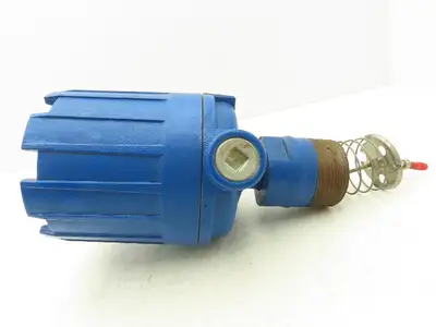 Magnetrol XA15-1E2A-AAQ Displacer Level Switch 120/240VAC 800psi 100°F 2.5"NPT