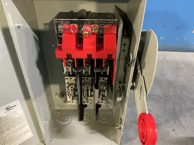 Used 2017 EATON DH322FGK Switchgears Ohio US | HGR 24 #1561780