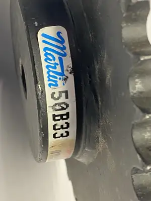 USED MARTIN ROLLER CHAIN SPROCKET 33 TEETH 3/4" BORE
