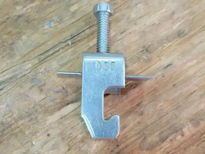1" Conduit Strut Clamp 055