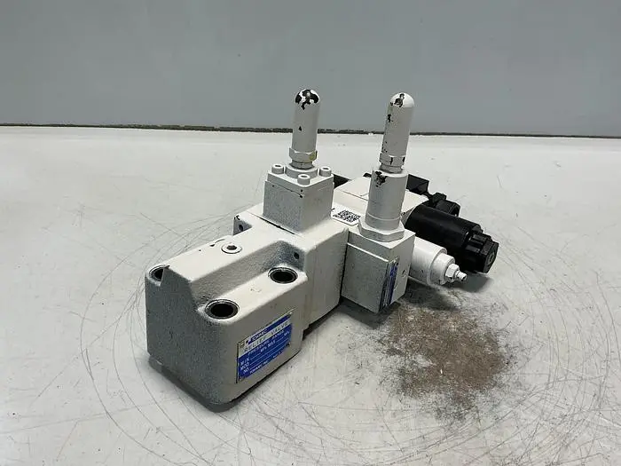 Used TOKIMEC DG4VS-3-0C-M-P7-H-7-P12-52 Valves/Fittings Michigan US | Ideal Machinery #693931