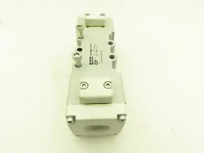 Parker H28WX000XXC Pneumatic Valve Double Remote Pilot 3 Position 5/3 Air