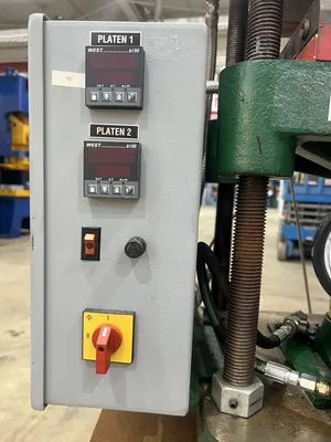 USED CARVER CARVER 2697 PRESS