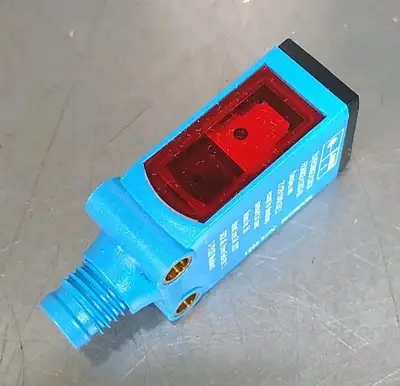Sick WL4SLG-3F2234 photoelectric sensor Loc5C3