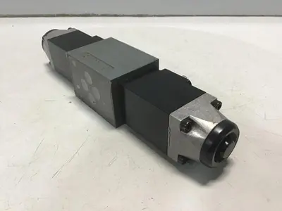 USED REXROTH 4WE6J51/AG24NZ4