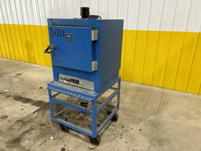 550 DEGREE X 18" X 18" BLUE M MODEL #OV-18A ELECTRIC OVEN: STOCK #21066