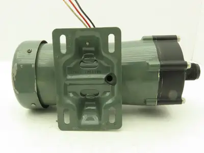 Iwaki MD-100RM Magnetic Drive Water Pump 1"Poly Plastic 220V 3PH 135 L/min