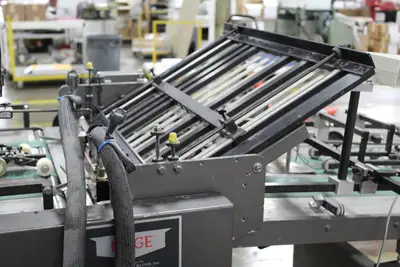 Kluge Unifold Pocket Folder machine