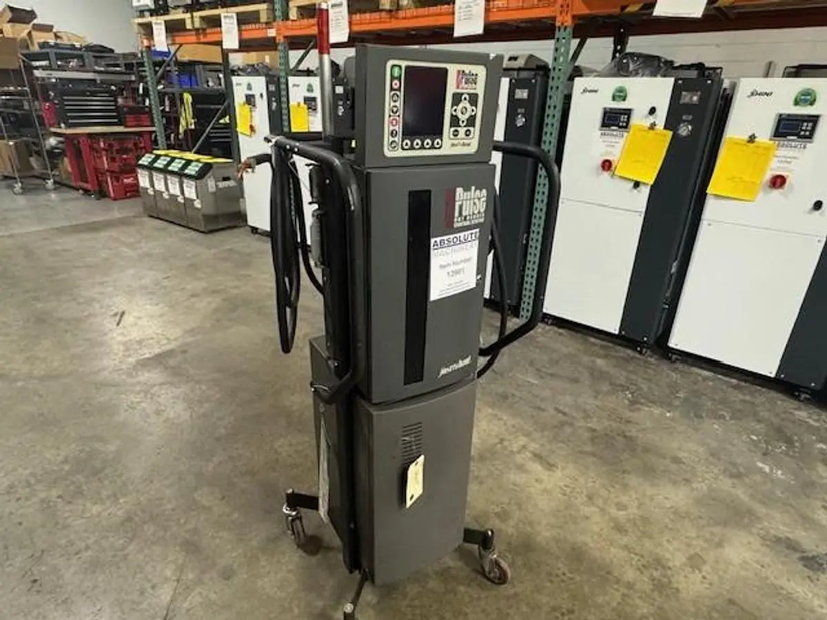 USED FAST HEAT 12-ZONE HOT RUNNER CONTROLLER