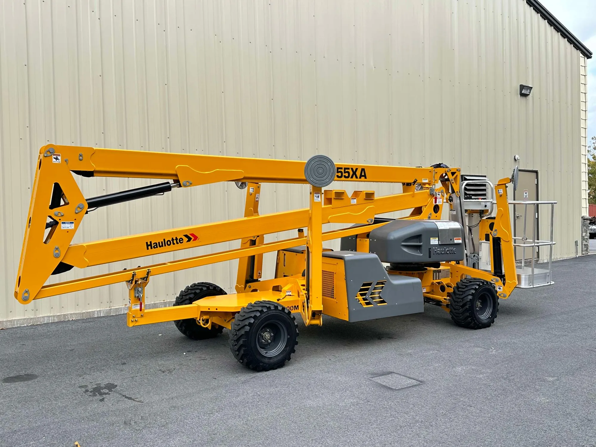 USED 2022 Haulotte 55XA