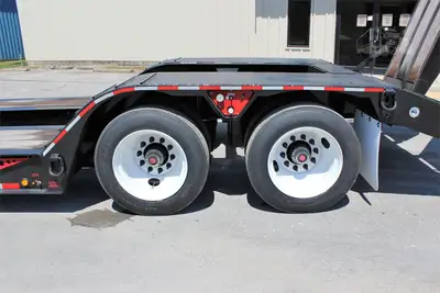 New | in-Stock 2026 PITTS LB35-22DC Lowboy Trailers Tennessee US | LMI Tennessee LLC #1505025