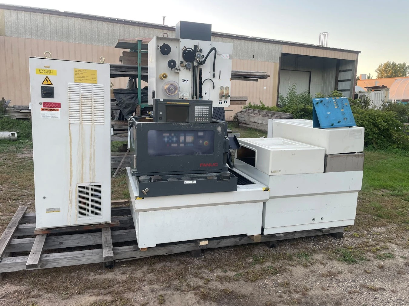 USED FANUC ROBOCUT ALPHA-1B