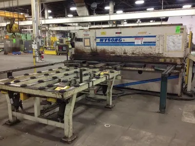 12' X 1/2 " WYSONG MODEL H-5012,HYDRAULIC POWER SQUARING SHEAR, 3 AXIS PROGRAMMABLE BACK GAGE,POWER TABLE, AUTO CONVEYOR STACK