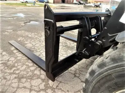 Used 2017 Manitou MHT10130 Telehandlers New York US | United Lift #1446536