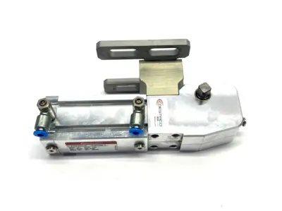 82L20-4435 | Destaco  Pneumatic Power Clamp 20mm Bore 5 - 60 Deg. Angle, NO ARM - Used