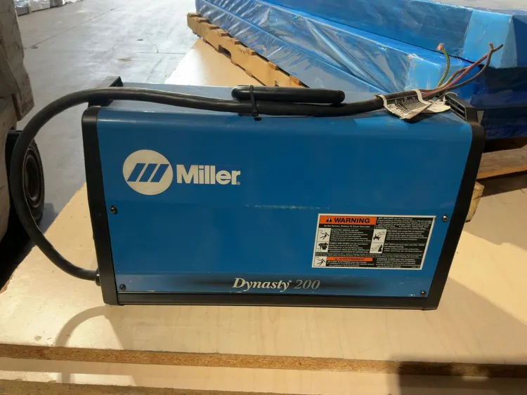 Used MILLER DYNASTY 200 PORTABLE AC/DC TIG AND STICK INVERTER WELDER Tig Welders Michigan US | Miedema Asset Management Group #1425025