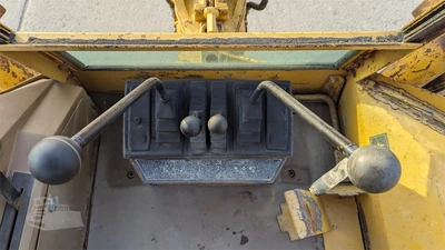 USED 1986 CATERPILLAR 416